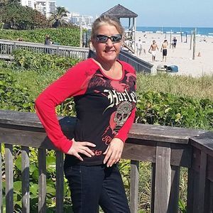 Meet your Posher, Whitney